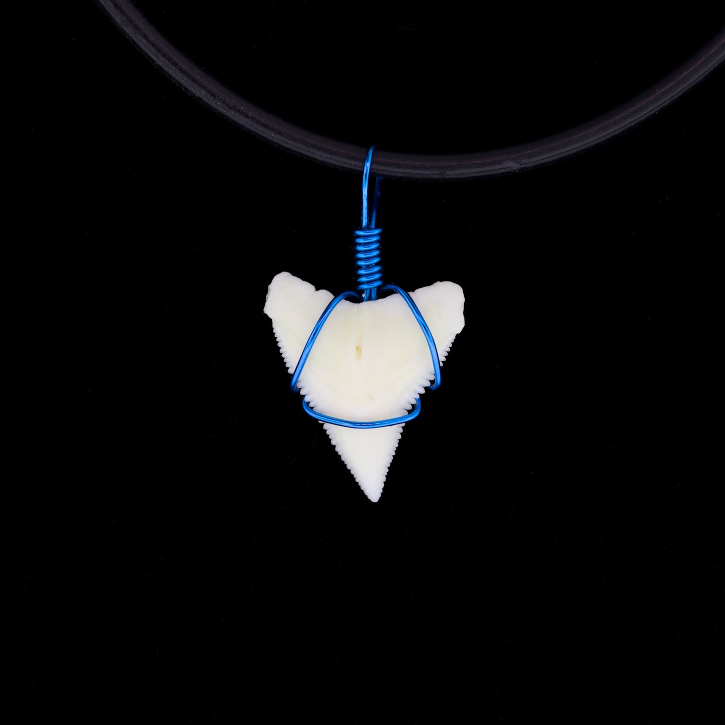 5/8" Modern Bull Shark Tooth Necklace – Color Wire-Wrap, Silicone Cord