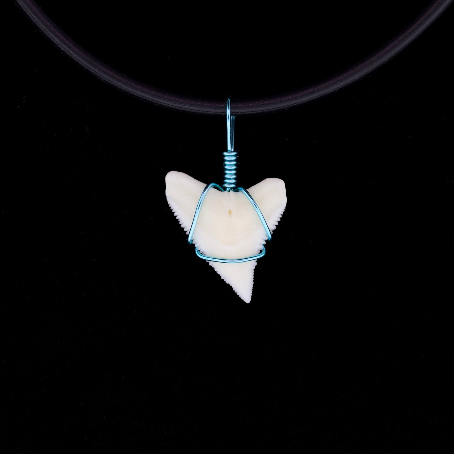 5/8" Modern Bull Shark Tooth Necklace – Color Wire-Wrap, Silicone Cord